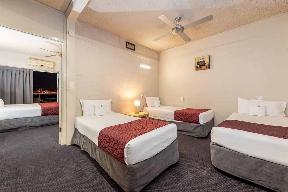 Camelot Motel Gladstone Exteriér fotografie