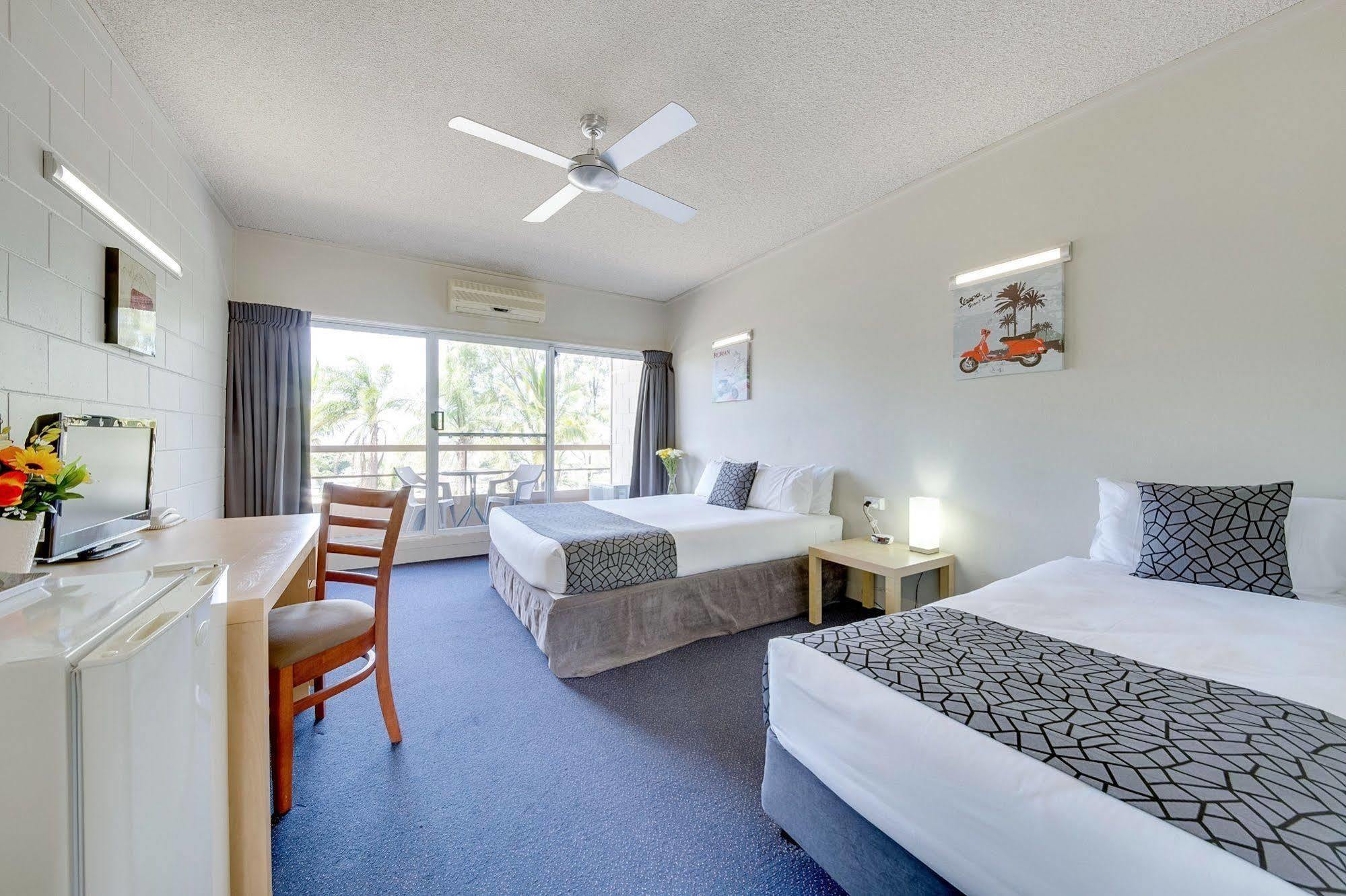 Camelot Motel Gladstone Exteriér fotografie
